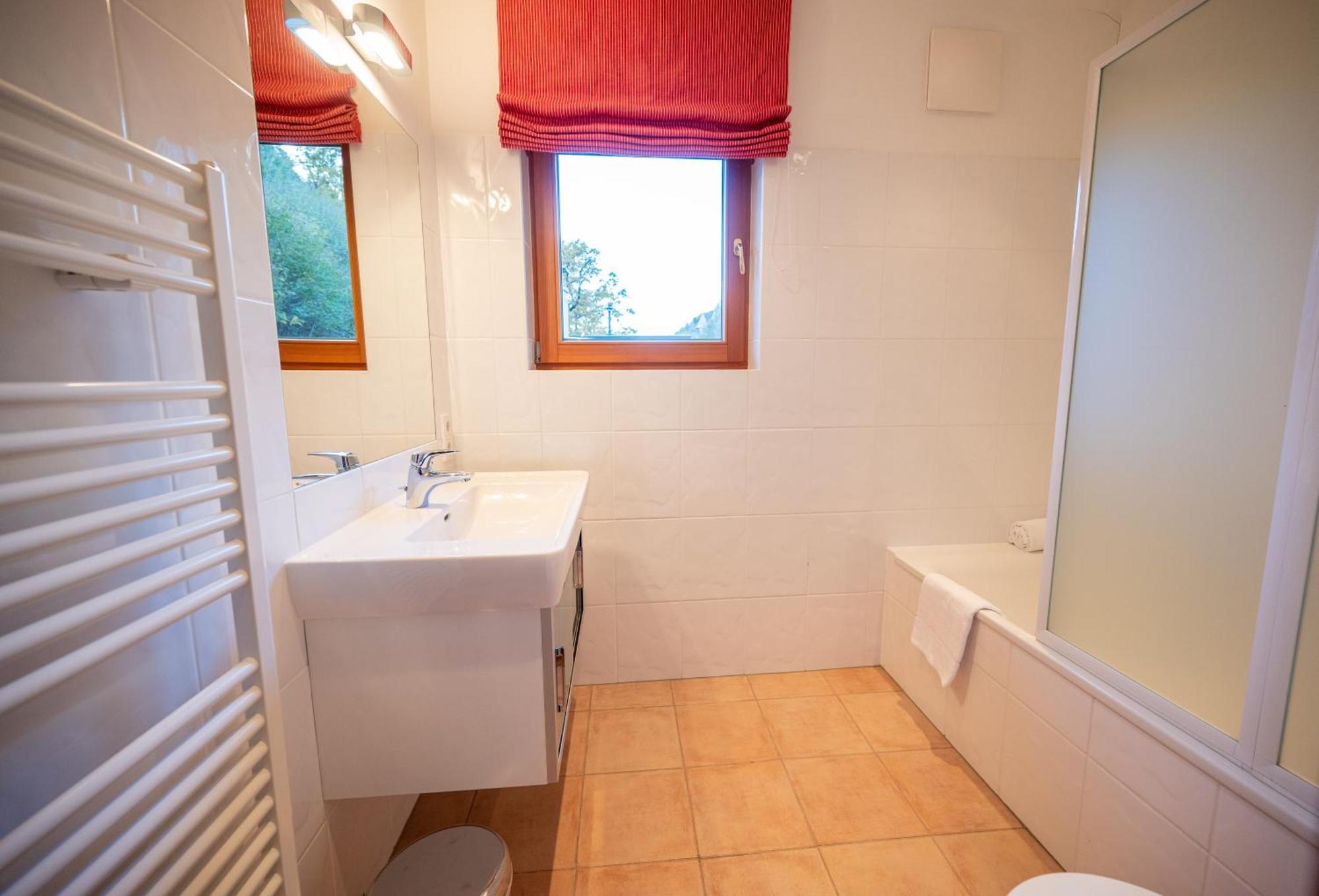 Finest Lakeside Villa Zell Am See By All In One Apartments Erlberg Eksteriør billede