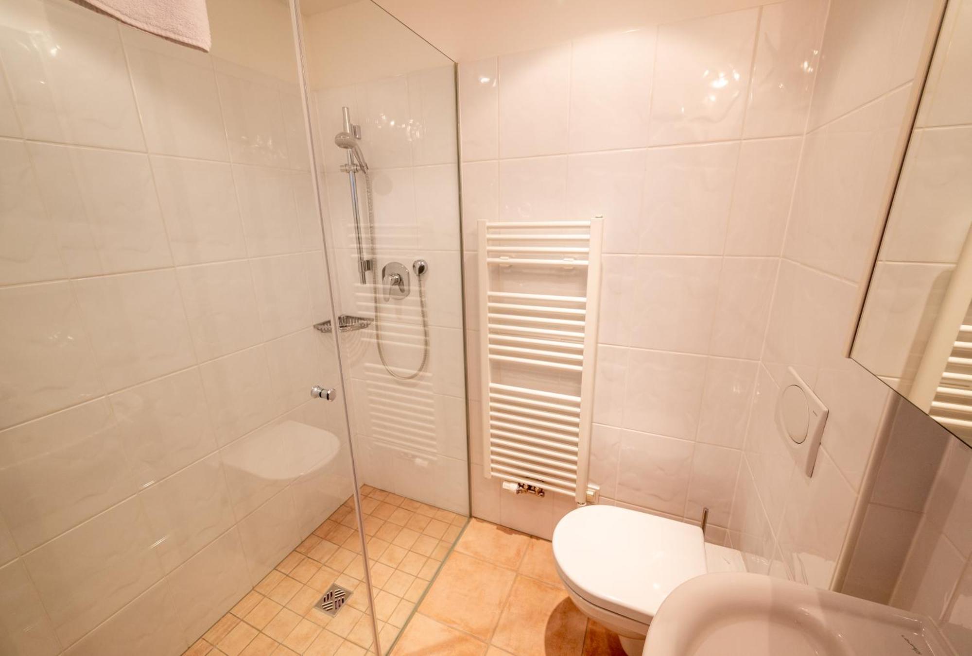 Finest Lakeside Villa Zell Am See By All In One Apartments Erlberg Eksteriør billede
